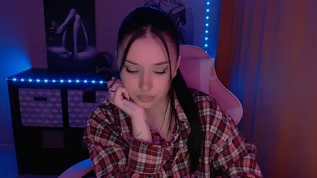 Snapshot of AlisaLink chatting on January 2025 07:24:01 PM AlisaLink online show from January 2025 07:24:01 PM