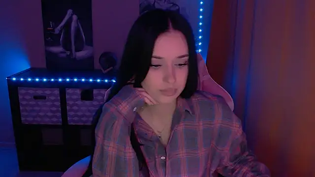 Snapshot of AlisaLink chatting on January 2025 05:42:02 PM AlisaLink online show from January 2025 05:42:02 PM