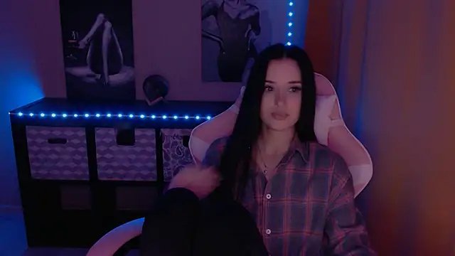 Snapshot of AlisaLink chatting on January 2025 08:43:02 PM AlisaLink online show from January 2025 08:43:02 PM