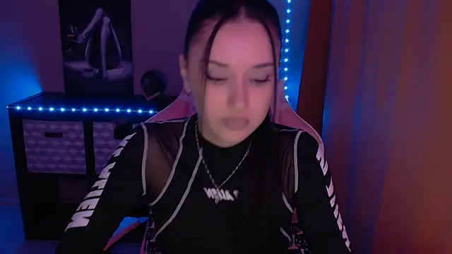 Snapshot of AlisaLink chatting on February 2025 12:06:01 PM AlisaLink online show from February 2025 12:06:01 PM