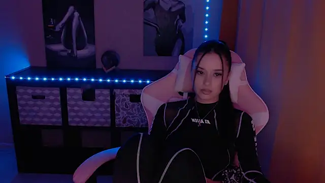 Snapshot of AlisaLink chatting on February 2025 06:12:01 PM AlisaLink online show from February 2025 06:12:01 PM