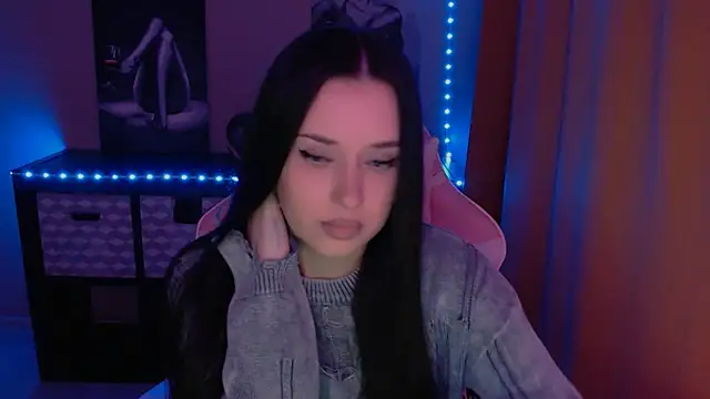 Snapshot of AlisaLink chatting on March 2025 06:03:01 AM AlisaLink online show from March 2025 06:03:01 AM