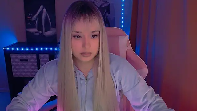 Snapshot of AlisaLink chatting on March 2025 08:30:02 AM AlisaLink online show from March 2025 08:30:02 AM