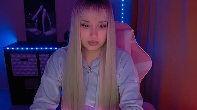 Snapshot of AlisaLink chatting on March 2025 04:07:02 PM AlisaLink online show from March 2025 04:07:02 PM