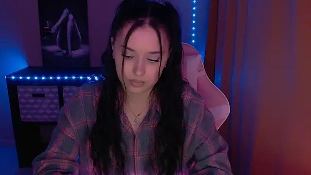 Snapshot of AlisaLink chatting on March 2025 06:50:02 PM AlisaLink online show from March 2025 06:50:02 PM