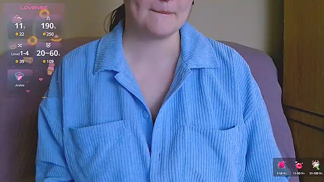 Snapshot of ChubbyMaia chatting on February 2025 09:25:02 AM ChubbyMaia online show from February 2025 09:25:02 AM