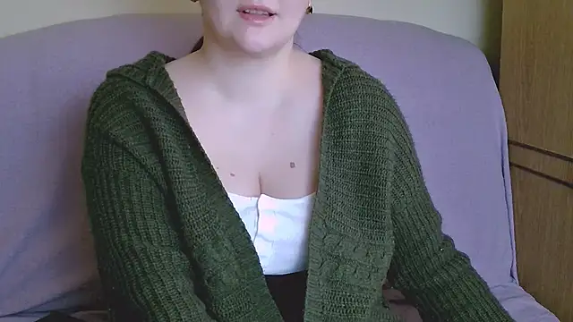 Snapshot of ChubbyMaia chatting on March 2025 12:27:02 PM ChubbyMaia online show from March 2025 12:27:02 PM