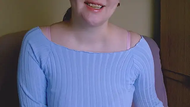 Snapshot of ChubbyMaia chatting on March 2025 08:32:01 AM ChubbyMaia online show from March 2025 08:32:01 AM