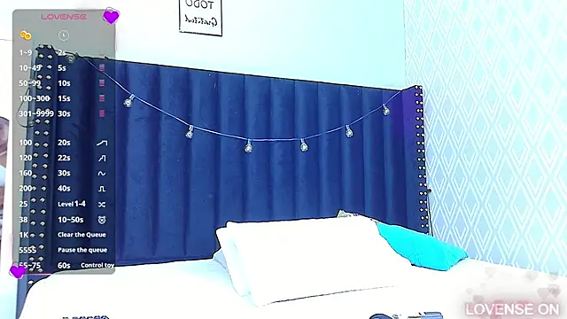 Snapshot of littleebonymommy chatting on March 2025 07:59:02 PM littleebonymommy online show from March 2025 07:59:02 PM