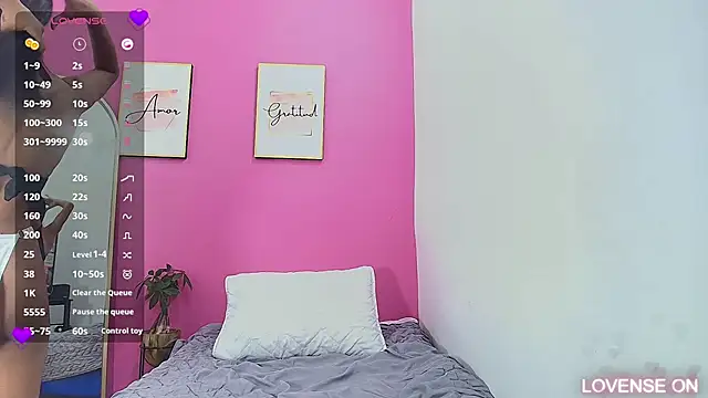 Snapshot of littleebonymommy chatting on March 2025 08:10:01 PM littleebonymommy online show from March 2025 08:10:01 PM