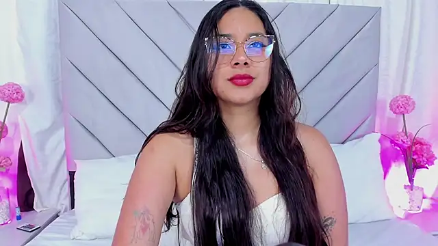 AnnaQueen  online show from January 2025 04:14:02 PM