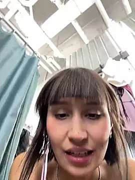 Snapshot of bigbabykiki chatting on December 2024 09:39:02 AM bigbabykiki online show from December 2024 09:39:02 AM