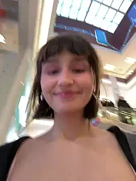 Snapshot of bigbabykiki chatting on February 2025 01:30:01 PM bigbabykiki online show from February 2025 01:30:01 PM