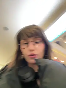 Snapshot of bigbabykiki chatting on February 2025 04:32:01 PM bigbabykiki online show from February 2025 04:32:01 PM