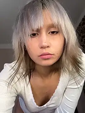 Snapshot of bigbabykiki chatting on October 2025 04:35:01 PM bigbabykiki online show from October 2025 04:35:01 PM