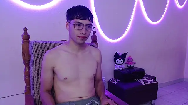 nolanjay  online show from February 2025 03:32:02 PM