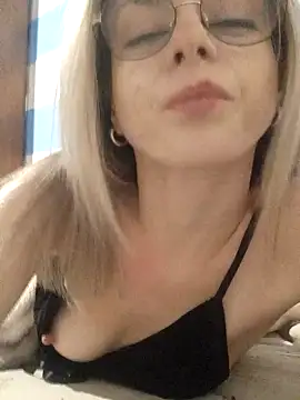 Butterfly Lily online show from December 2024 01:22:02 PM