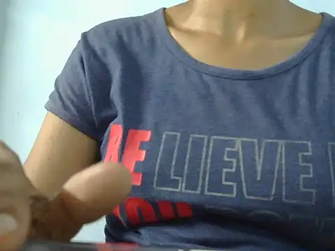 Snapshot of Thimiralagi chatting on April 2026 04:15:02 PM Thimiralagi online show from April 2026 04:15:02 PM