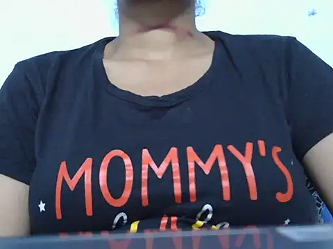 Snapshot of Thimiralagi chatting on April 2026 05:43:02 PM Thimiralagi online show from April 2026 05:43:02 PM
