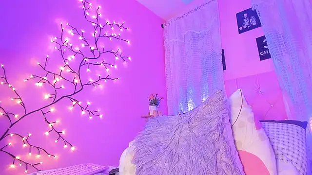 Snapshot of Dulce_Girl_ chatting on March 2025 06:41:01 AM Dulce Girl online show from March 2025 06:41:01 AM