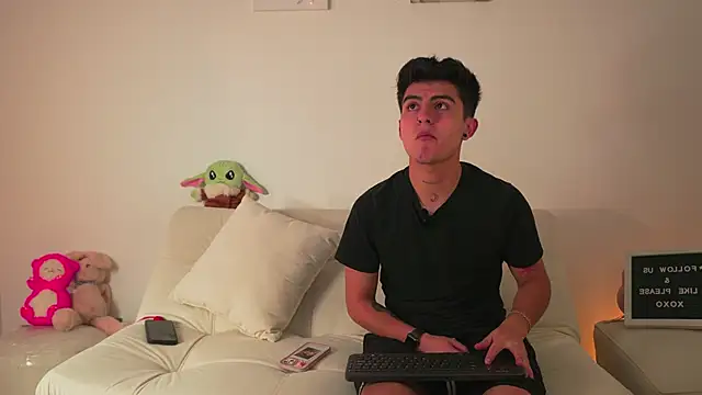 tommy and sophie online show from January 2025 03:11:02 AM