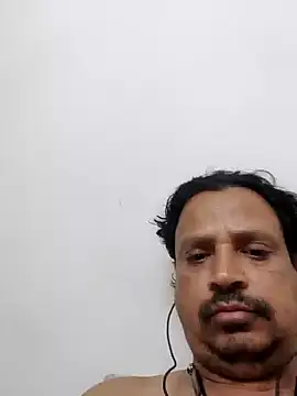 Snapshot of Raj1043 chatting on January 2025 08:11:01 PM Raj1043 online show from January 2025 08:11:01 PM