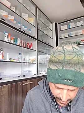 Snapshot of Raj1043 chatting on December 2025 09:40:01 AM Raj1043 online show from December 2025 09:40:01 AM