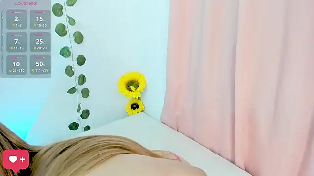 Snapshot of Mysexygirl_ chatting on December 2025 04:17:01 AM Mysexygirl online show from December 2025 04:17:01 AM