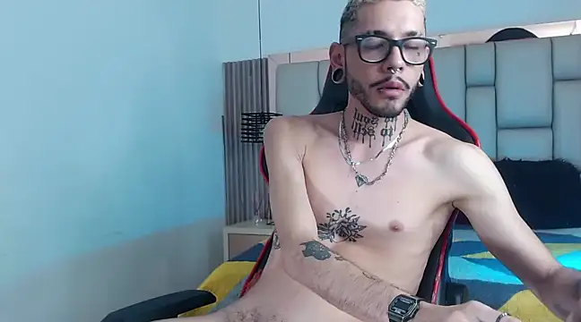 MurdockH online show from January 2025 04:41:01 AM