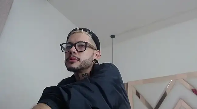 MurdockH online show from March 2025 08:59:01 AM