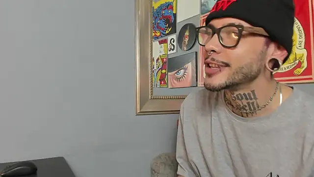 MurdockH online show from October 2025 02:42:01 AM