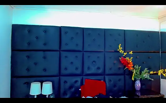 Isalombardi online show from April 2026 02:31:01 AM