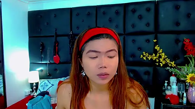 Isalombardi online show from May 2026 03:04:02 AM