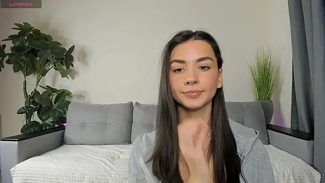 NicoleLuv online show from December 2024 04:10:02 PM