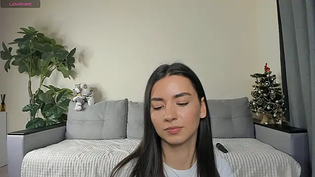 NicoleLuv online show from January 2025 04:13:01 PM