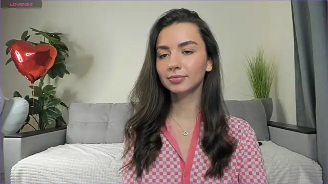 NicoleLuv online show from February 2025 07:19:02 PM