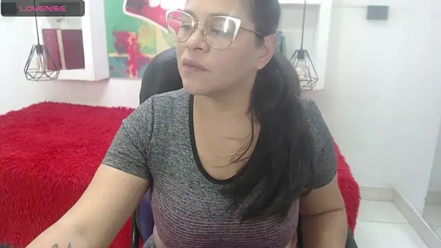 sexy lady 0 online show from October 2025 11:30:01 AM