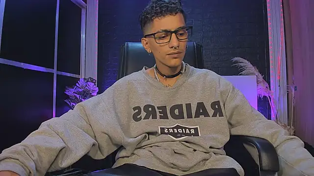 Snapshot of DemonKush-- chatting on March 2025 11:49:02 AM DemonKush-- online show from March 2025 11:49:02 AM