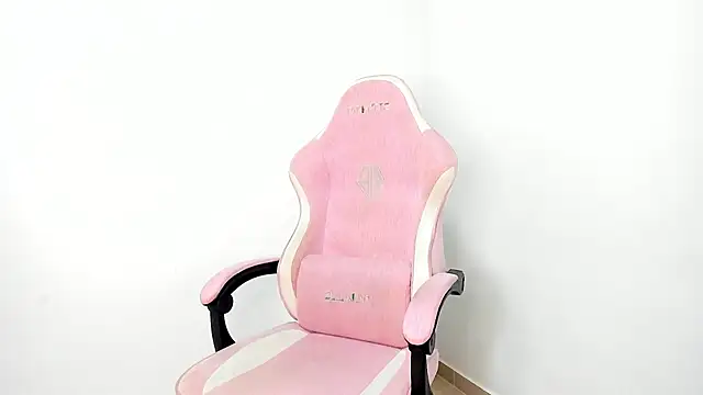 Snapshot of SabaBrown chatting on February 2026 01:15:02 PM SabaBrown online show from February 2026 01:15:02 PM