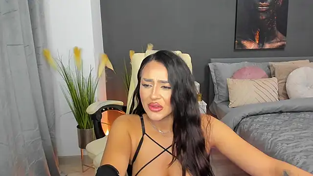 Snapshot of Sonia__Rey chatting on February 2025 09:03:02 PM Sonia Rey online show from February 2025 09:03:02 PM