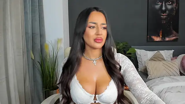 Snapshot of Sonia__Rey chatting on October 2025 06:29:01 PM Sonia Rey online show from October 2025 06:29:01 PM