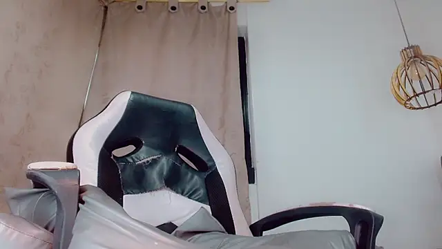 Oriana braom online show from January 2025 10:48:01 PM