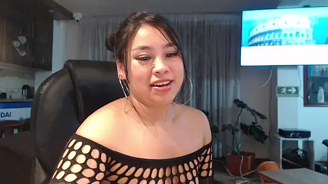 hinataleecs online show from February 2025 09:01:01 AM