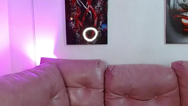 hinataleecs online show from November 2025 09:14:01 PM