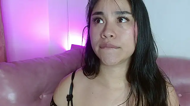 hinataleecs online show from December 2025 09:03:01 AM