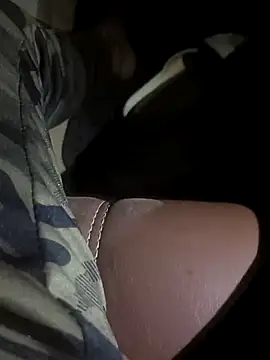 Snapshot of Mmm992170 chatting on February 2025 07:30:02 PM Mmm992170 online show from February 2025 07:30:02 PM