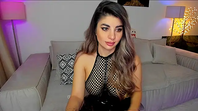 Snapshot of Queenofyouredreams chatting on January 2025 12:58:02 AM Queenofyouredreams online show from January 2025 12:58:02 AM