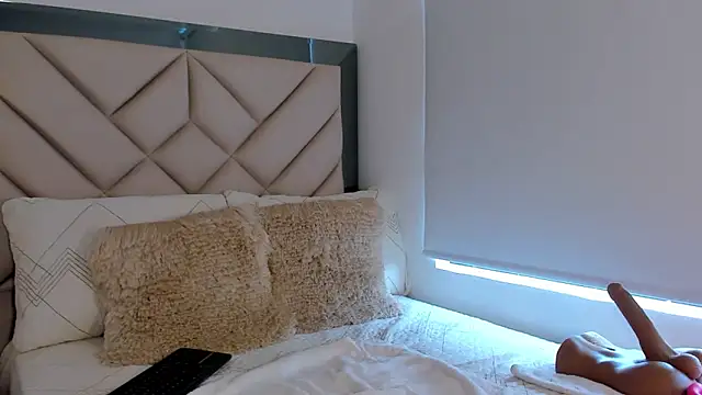 Snapshot of alexa_tobar chatting on November 2025 05:59:01 PM alexa tobar online show from November 2025 05:59:01 PM