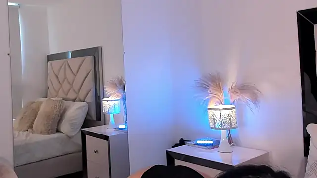 Snapshot of alexa_tobar chatting on December 2025 06:38:01 PM alexa tobar online show from December 2025 06:38:01 PM