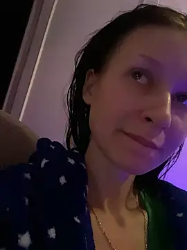 Snapshot of Starry_Siren chatting on December 2024 05:11:01 PM Starry Siren online show from December 2024 05:11:01 PM